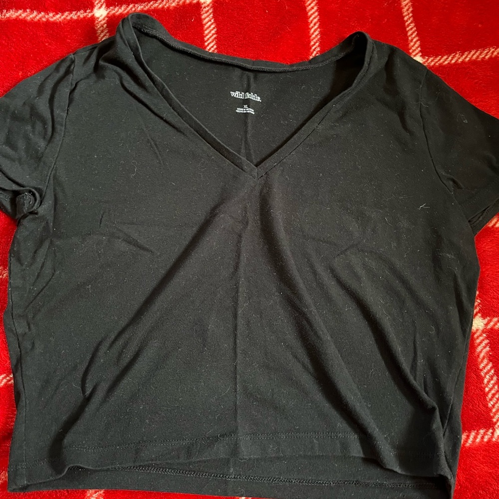 Cropped black v-neck